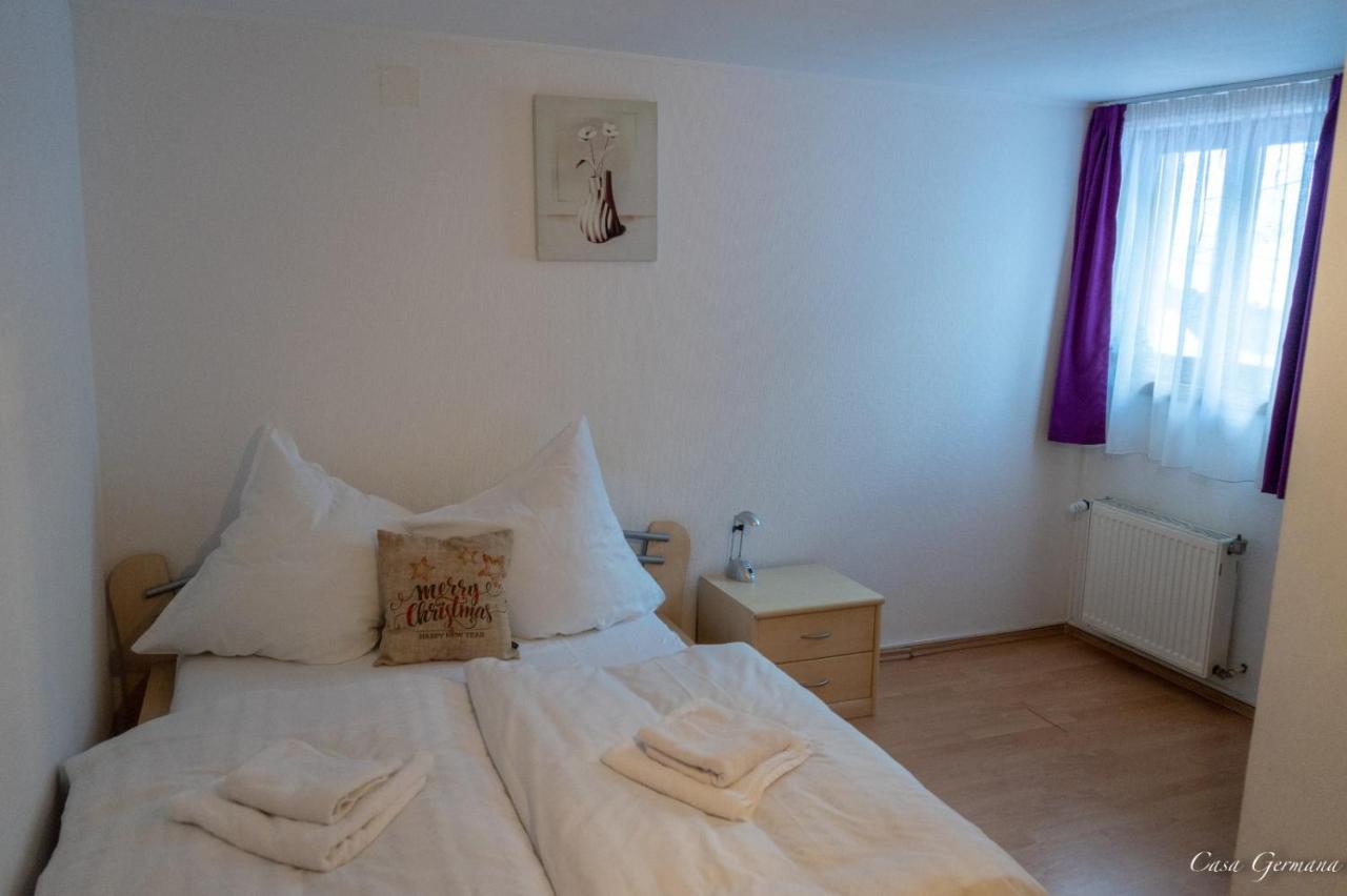 Hotel Casa Germana Lupeni  Zewnętrze zdjęcie